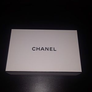 CHANEL Gift Box